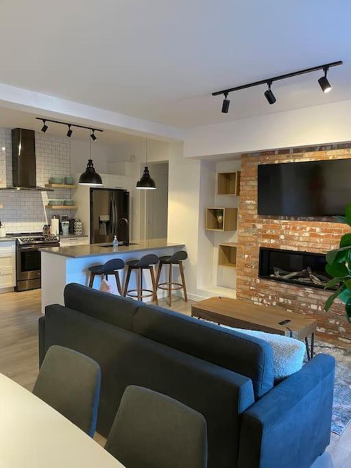 871 Shefford Suite 207 3Chambres Бромон Экстерьер фото